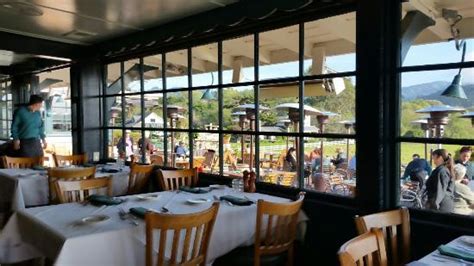 mission ranch restaurant reviews